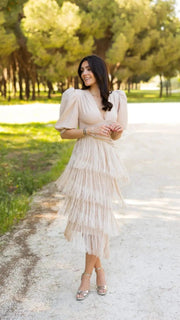 Vestido Dalia MangaCorta Beige - Atelier Invitada S.L